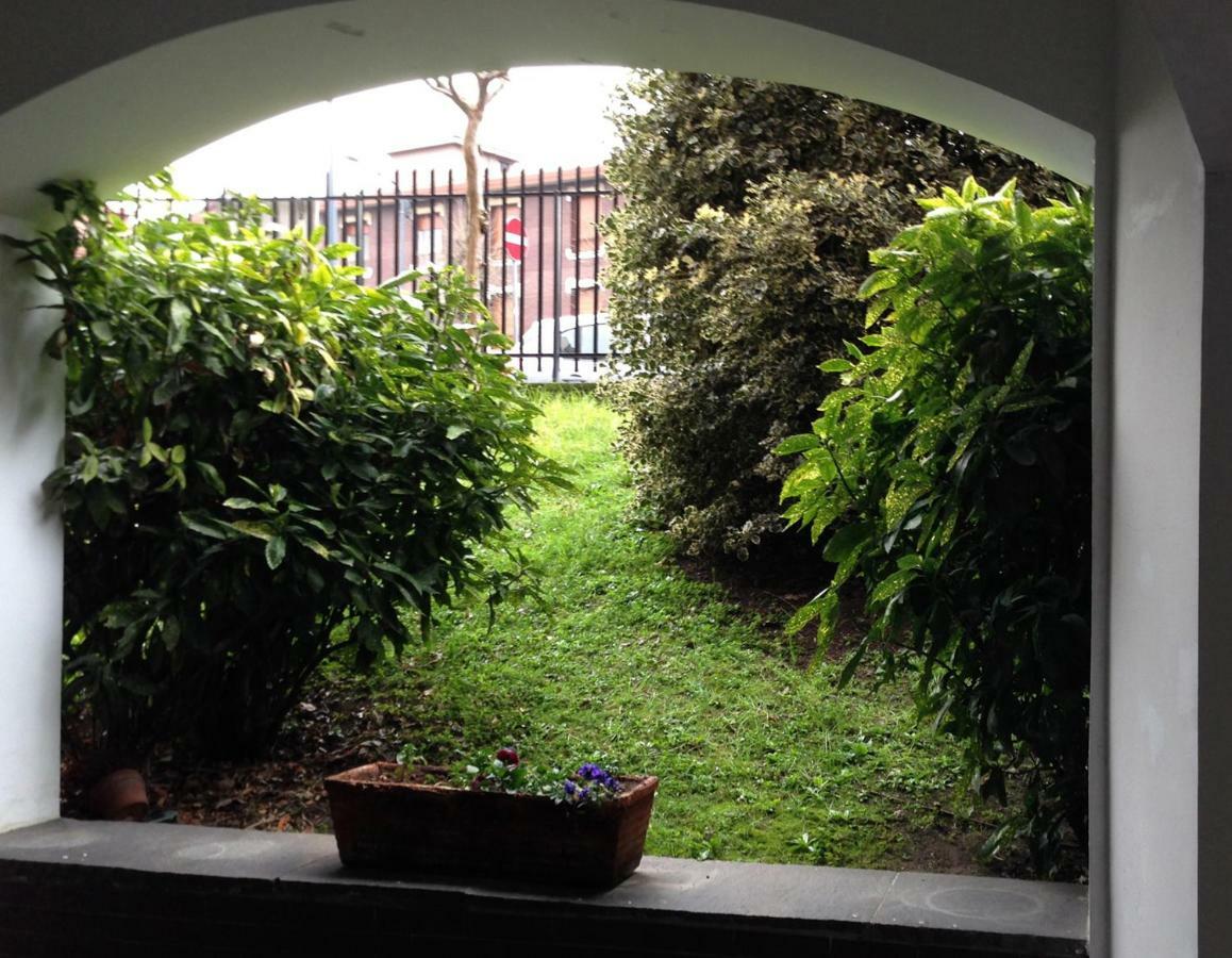 Appartamento Blu A Milano Zona Ripamonti Vicino Allo Ieo Buitenkant foto